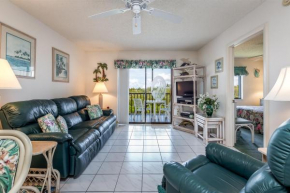Admiral's Bay 152, 2 Bedrooms, Heated Pool, BBQ, Tennis, Elevator, Sleeps 4, Fort Myers Beach